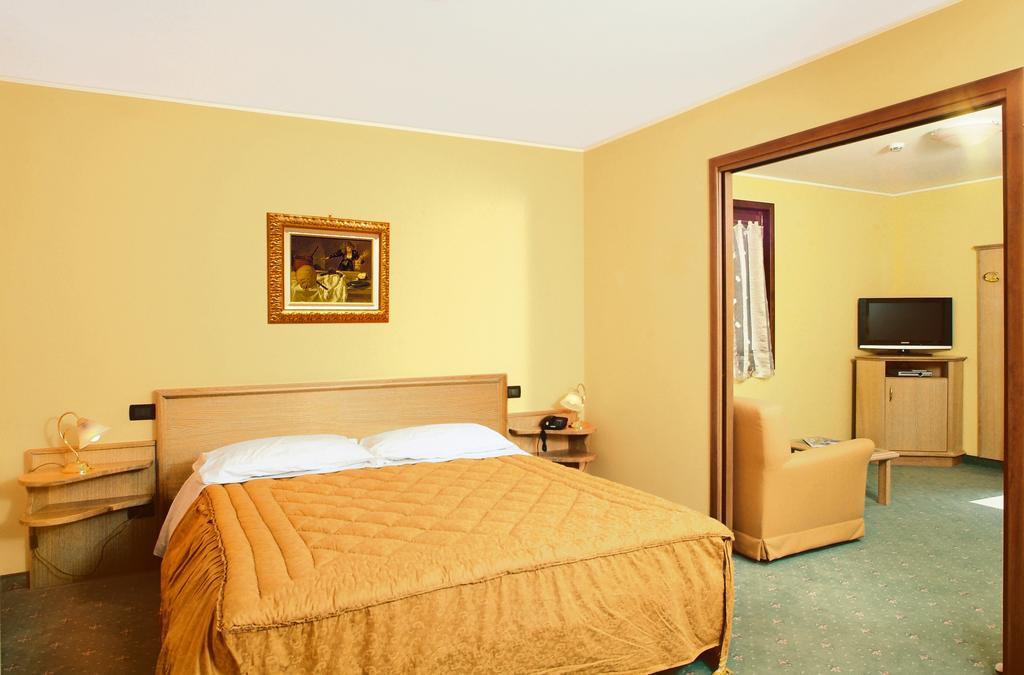 فندق زونهفي  فندق كونكا فيردي الغرفة الصورة